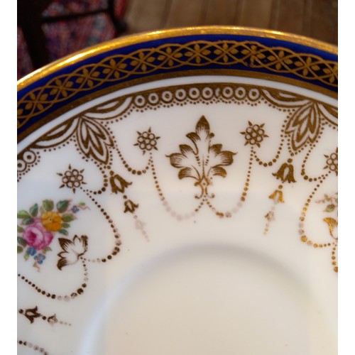 408 - A Cauldon part tea service, 19th century, comprising: twelve waisted teacups, twelve saucers, twelve... 