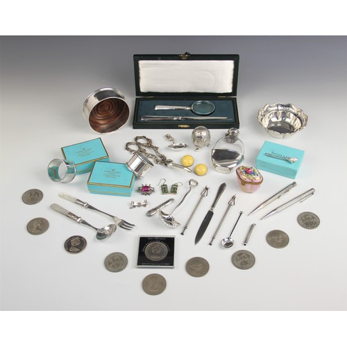 69 - A selection of silver and silver coloured tableware and accessories, to include; a Tiffany silver fl... 