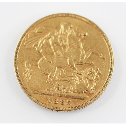 65 - A Victorian sovereign, dated 1885, weight 8.0gms