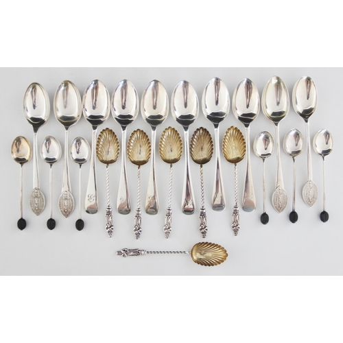 63 - A set of six Edwardian old English pattern silver teaspoons, W S Savage & Co, Sheffield 1904, each 1... 