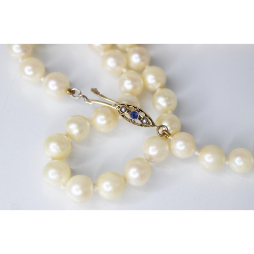 137 - A cultured pearl necklace, comprising a single row of off-round cultured pearls, each measuring appr... 