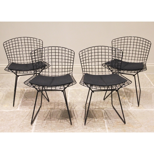 748 - Harry Bertoia for Knoll, a set of four black vinyl coated model 420 wirework side chairs, late 20th/... 