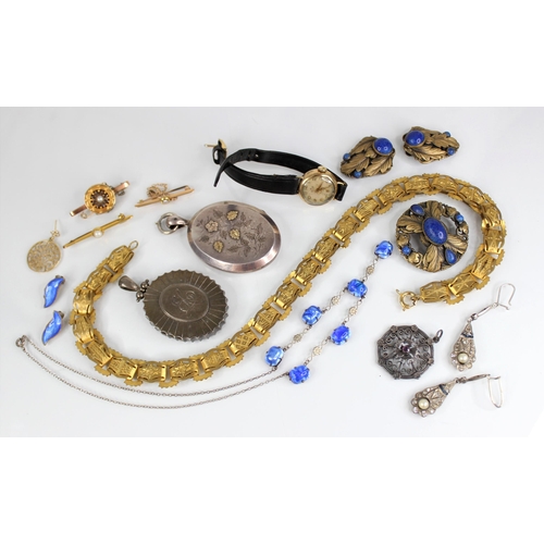 92 - A selection of Victorian and later jewellery, to include; an early 20th century 18ct gold cultured p... 