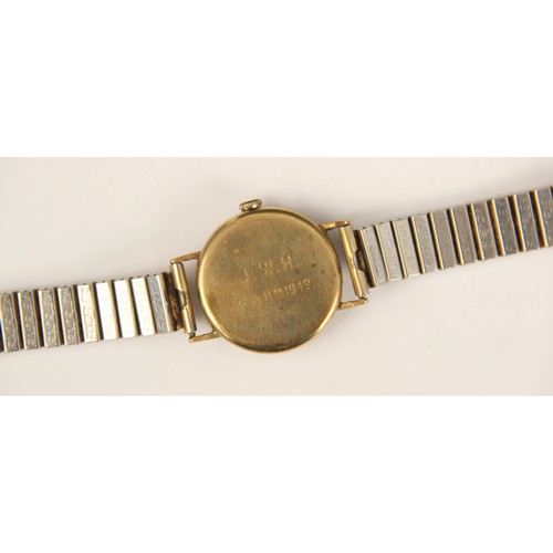 53 - A selection of vintage wristwatches, to include a gentleman's 9ct gold Smiths wristwatch, circa.1950... 