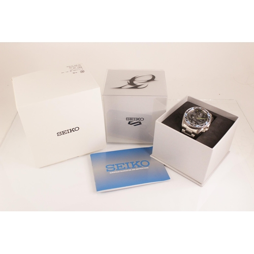 68 - A gentleman's stainless steel Seiko 5 Sports 'Guccimaze' Limited Edition wristwatch, no. 0837/1500, ... 