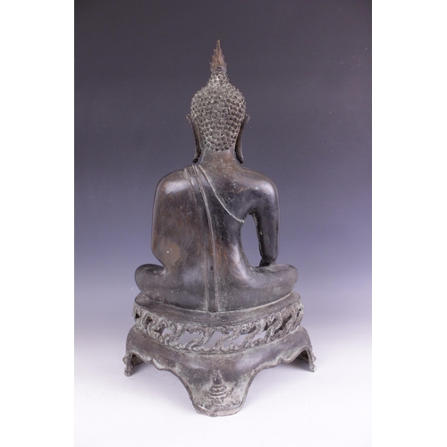 401 - A large bronze model of Buddha, South East Asian, possibly Thailand, in the Ayutthaya period style, ... 