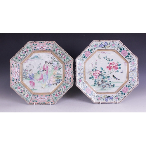 432 - Two Japanese famille rose chargers, 20th century, each of octagonal form and decorated with figures,... 