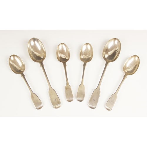 47 - A pair of George V silver fiddle pattern tablespoons, Francis Higgins & Son Ltd, London 1914, each w... 