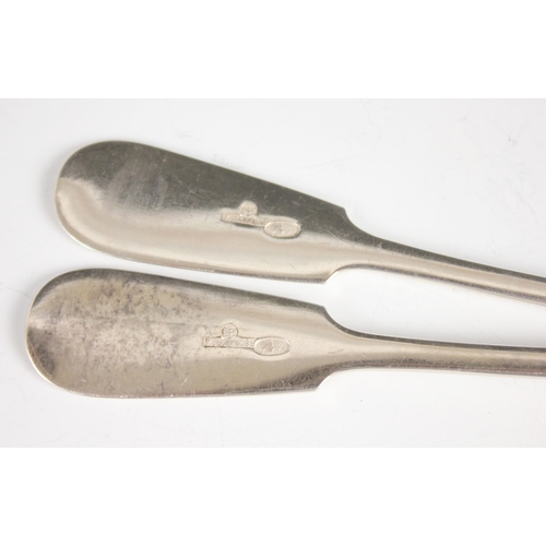 66 - A set of six early 20th century Russian fiddle pattern silver spoons, Ivan Khlebnikov, Moscow, monog... 