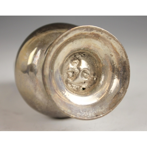 81 - A George II silver pounce pot, possibly Jabez Daniell, London 1752, of typical baluster form with re... 