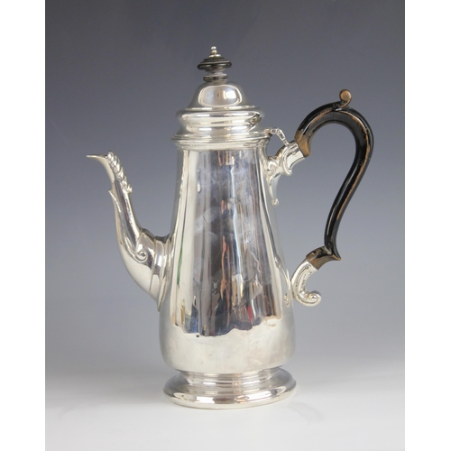 54 - A late Victorian silver coffee pot, London 1899 (maker's marks worn), of tapering cylindrical form o... 