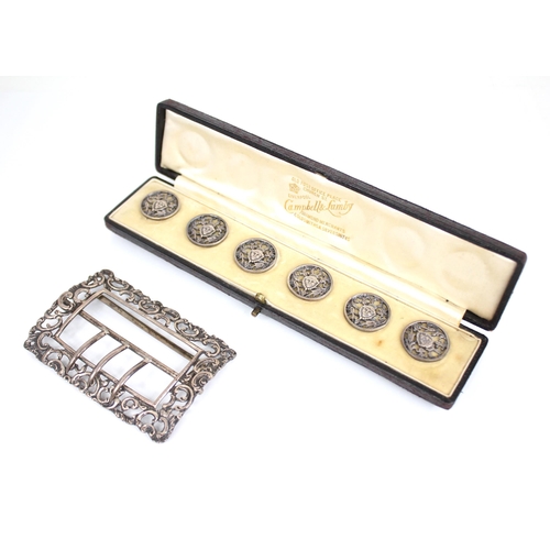 140 - A cased set of six Art Nouveau silver dress buttons, William Neale & Sons, Chester 1900, each of cir... 