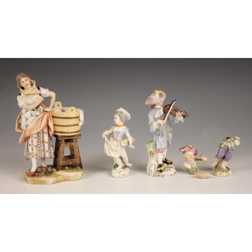 482 - A Meissen porcelain figure modelled as a violinist, early 20th century, the blue striped coat with g... 