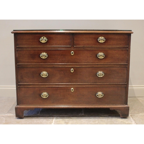 750 - A Regency mahogany chest of drawers, the rectangular top above two short and three long drawers, wit... 