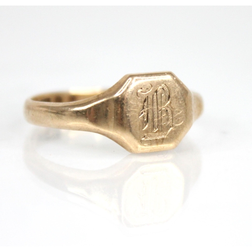 79 - A 9ct gold signet ring, the octagonal head engraved with monogrammed initial ‘B’, continuing to tape... 