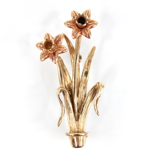 93 - A Clogau 9ct gold daffodil brooch, the daffodil heads modelled in rose gold, upon yellow gold stems ... 