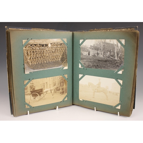 664 - WORLD WAR I INTEREST: A collection of WWI postcards, to include a quantity of cards to Mrs L Davis f... 