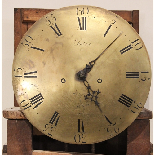 685 - A George III oak cased thirty hour longcase clock, the 32cm diameter circular brass dial applied wit... 