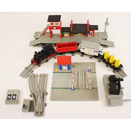 591 - A boxed Lego 7730 Electric Goods Trainset (assembled, probably complete, with photocopied instructio... 