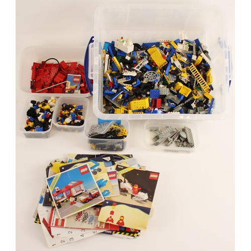 592 - A selection of Lego, to include an 8865 Lego Technic Test Car (assembled but possibly incomplete), w... 