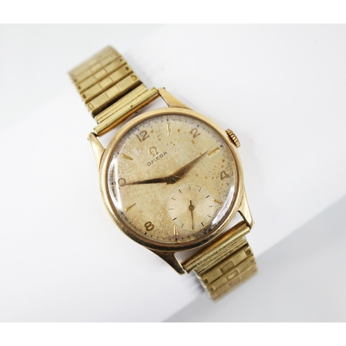 118 - A gentleman's vintage 9ct gold Omega wristwatch, the circular dial with Arabic numerals and arrow he... 