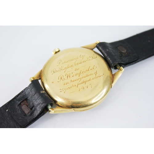 125 - A gentleman's vintage 18ct gold International Watch Company wristwatch, the circular dial with Arabi... 