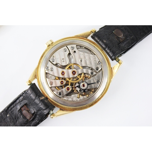 125 - A gentleman's vintage 18ct gold International Watch Company wristwatch, the circular dial with Arabi... 