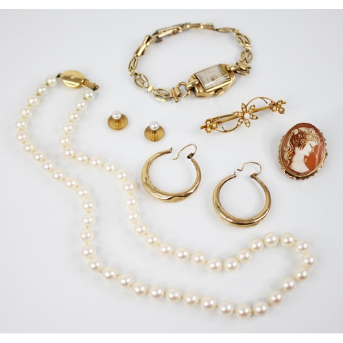 130 - A strand of pearls with 18ct gold clasp, together with an 18ct gold pearl dress stud, a further pear... 