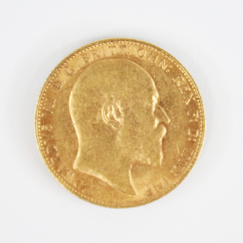 258 - A George V sovereign, dated 1910, weight 8.0gms