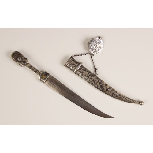 541 - A Russian silver mounted dagger, the handle, sheath and clip with foliate niello decoration, '84' st... 