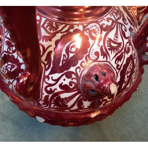 483 - A Cantagali red lustre vase, late 19th or early 20th century, of inverted baluster form, the flared ... 