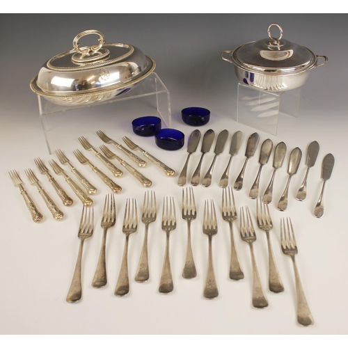 127 - A selection of silver plated cutlery, to include fourteen Mappin & Webb Old English pattern forks of... 