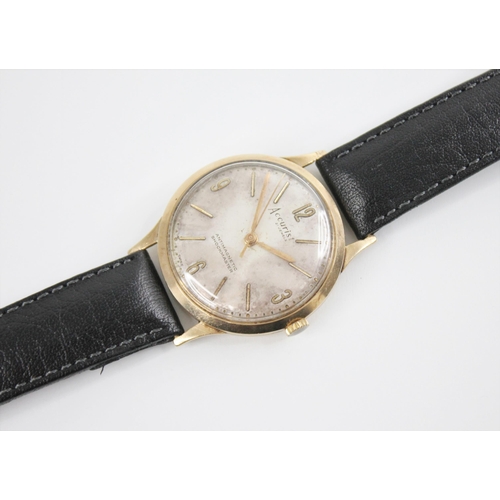 199 - A 9ct gold cased Accurist ‘Antimagnetic shockmaster’ wristwatch, the circular dial with Arabic and b... 