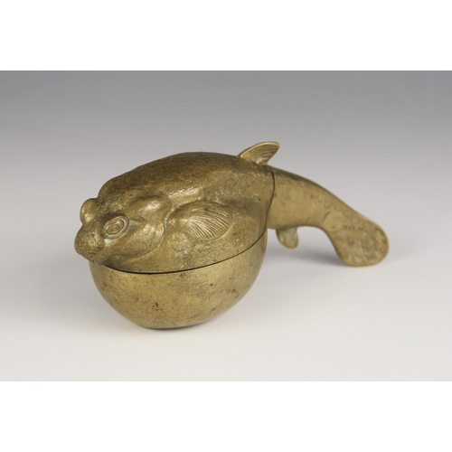 569 - A Chinese bronze incense burner modelled as a sturgeon, 19th century, with hinged cover, 14.5cm long