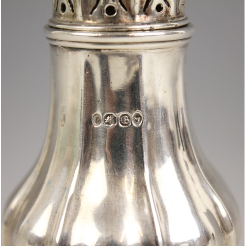 65 - A Victorian silver pepperette, Edward, Edward junior, John & William Barnard, London 1837, of lobed ... 