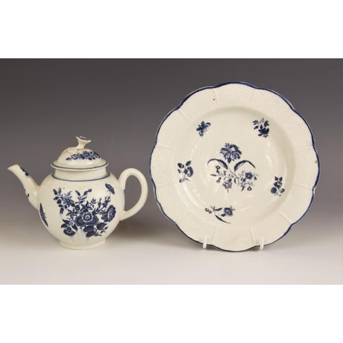 453 - A Worcester teapot and cover, circa 1775, transfer printed in underglaze blue with the Three Flowers... 