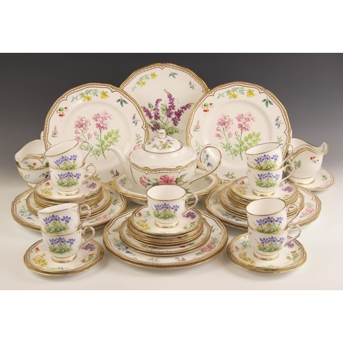 501 - A Royal Worcester part dinner service in the 