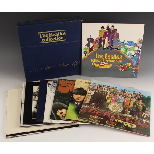 565 - The Beatles Collection box set (Parlophone BC13), the gilt titled blue flip top outer box containing... 