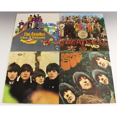 565 - The Beatles Collection box set (Parlophone BC13), the gilt titled blue flip top outer box containing... 