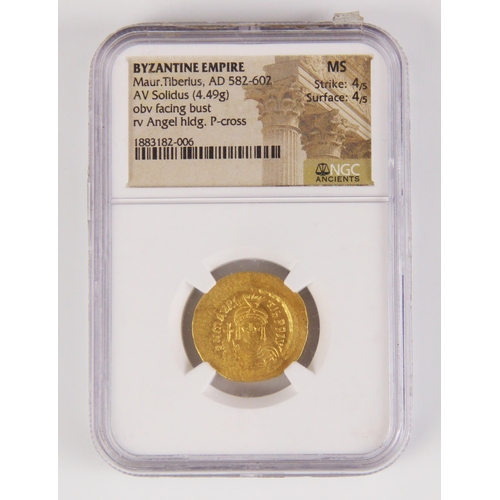 274 - Maur.Tiberius, AD 582-602 BYZANTINE EMPIRE AV Solidus, 
NGC Grade: MS Strike: 4/5 Surface: 4/5
Pedig... 