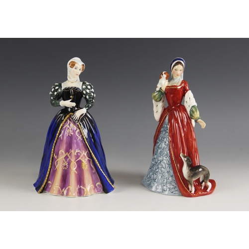 508 - Two boxed limited edition Royal Doulton figures, comprising: HN3142 Mary, Queen Of Scots, numbered 6... 