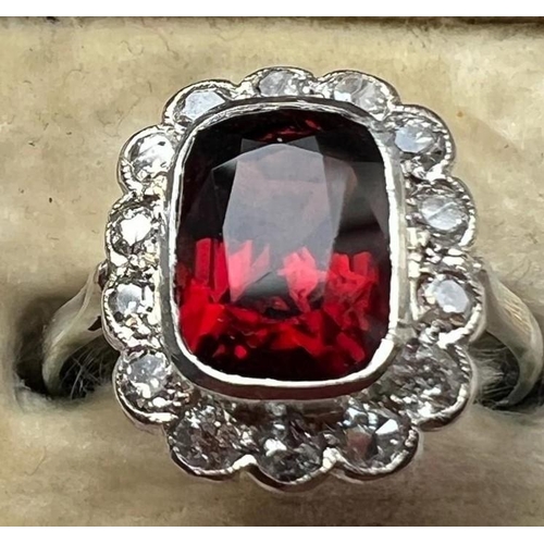 200 - A early 20th century certified Burmese red spinel and diamond cluster ring, the central rub over set... 