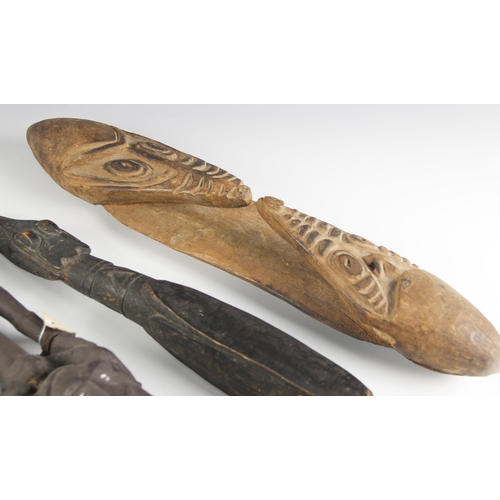 411 - A Papau New Guinea Upper Sepik Head-hunters double carving, with string label and collection number ... 