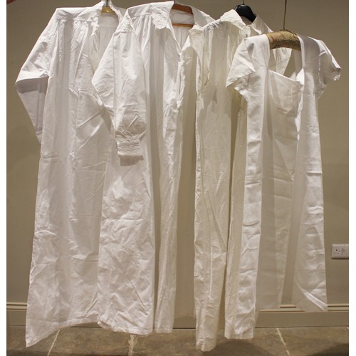 612 - A George IV white cotton undershirt, embroidered to the collar 