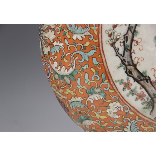 437 - A large pair of Chinese porcelain moon flasks, 19th century (Xianfeng / Tongzhi), each centrally dec... 