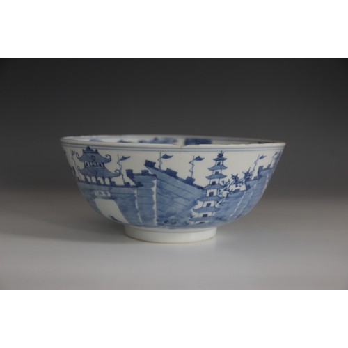 442 - A selection of Chinese porcelain, 18th century and later, comprising; an 18th century blue and white... 