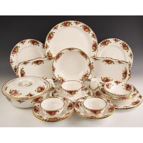 439 - A Royal Albert part service, in the 'Old Country Roses' pattern, comprising: a cake stand, two twin ... 