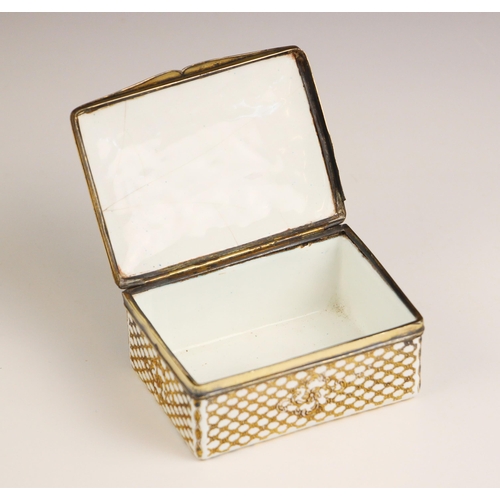 211 - A French enamel box with hinged cover, mid 19th century, gilt lattice detail throughout, with gilt m... 