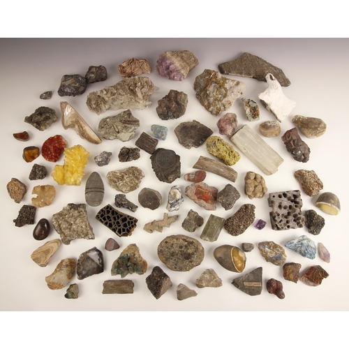 77 - A large collection of crystals, geodes and mineral specimens, some bearing old collection labels, th... 