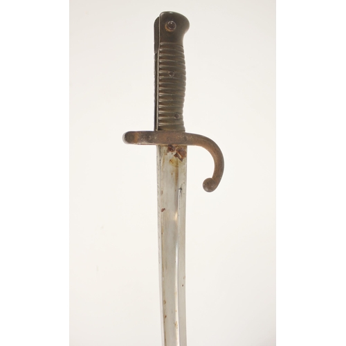 286 - A French model 1866 Chassepot bayonet and scabbard, blade length 58cm